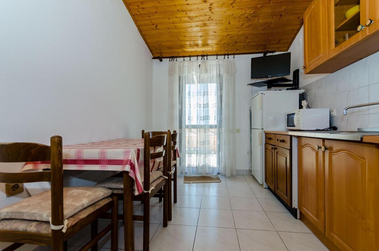 Apartments Kursan Trogir Exterior foto