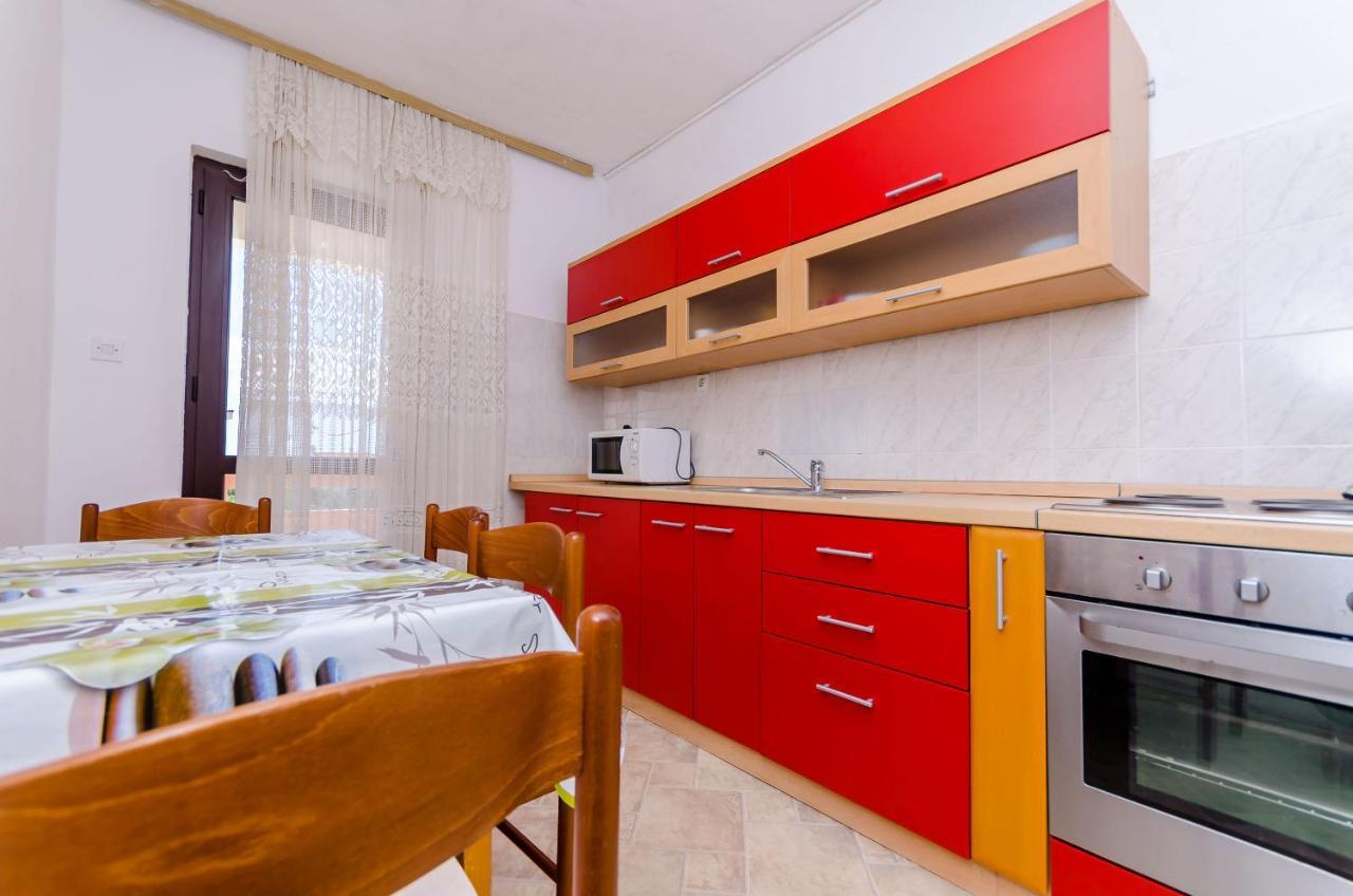 Apartments Kursan Trogir Exterior foto