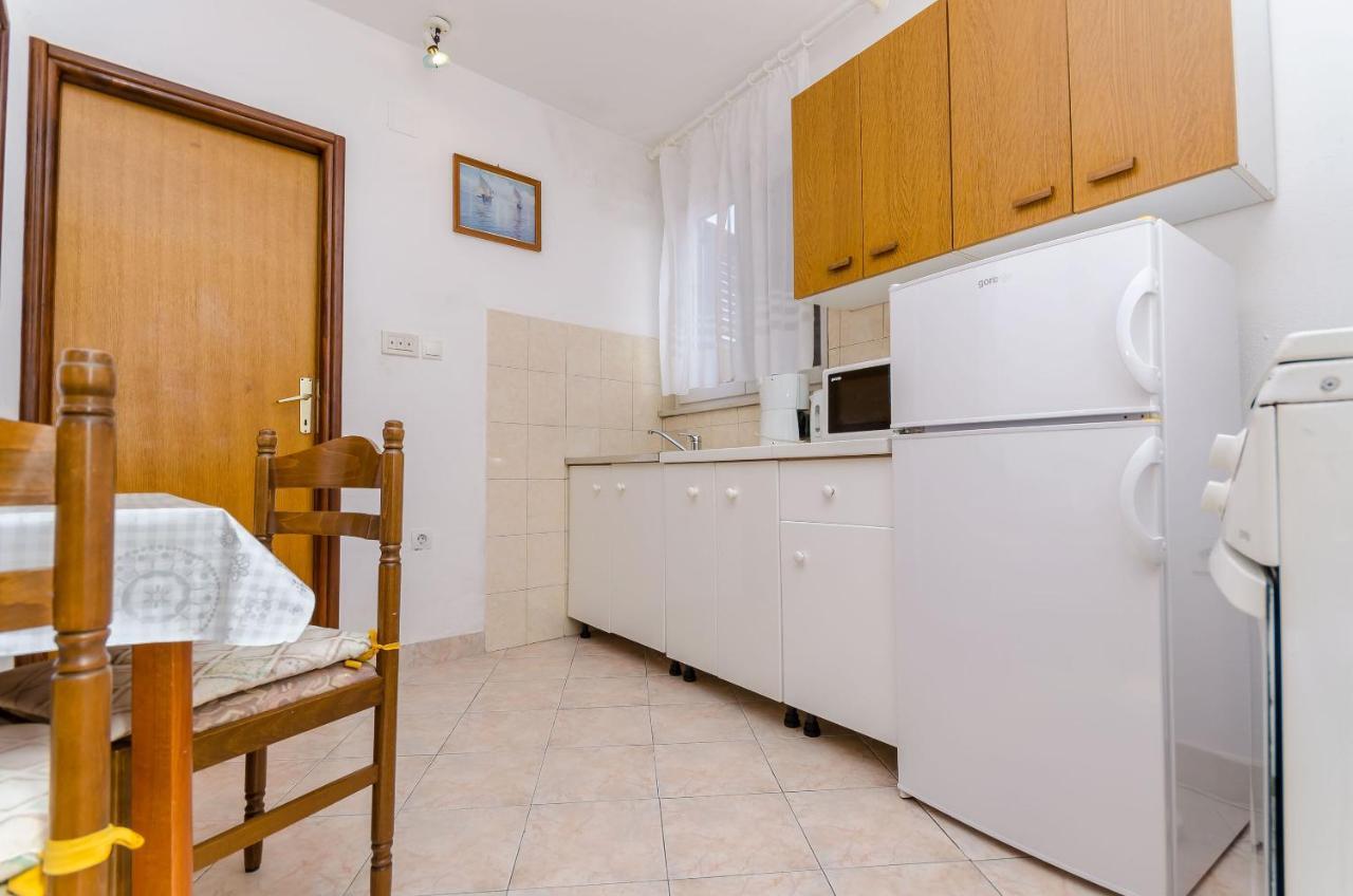 Apartments Kursan Trogir Exterior foto